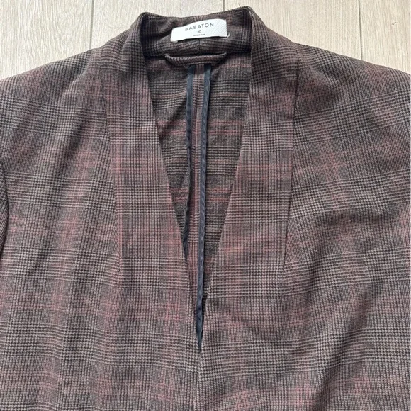 Aritzia Babaton Power Blazer in Brown Plaid Women’s Size 10 - Picture 6 of 13